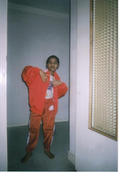 mon grand frere fay il est baugos non lol 